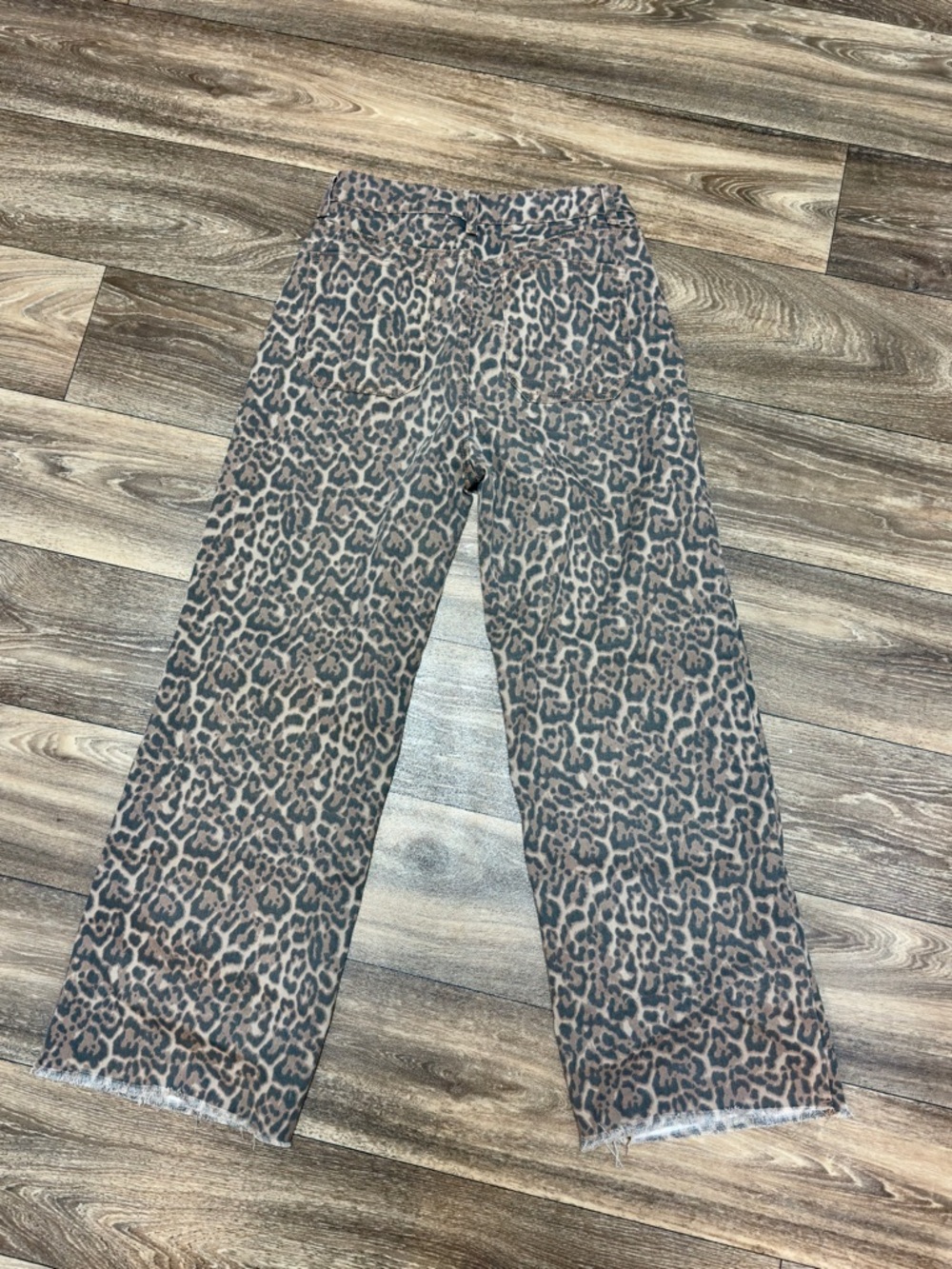 Leopard Frayed Edge Wide Leg High Waist Jeans - Picture 3 of 6